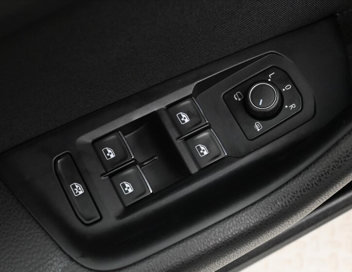 Volkswagen Passat Kombi 1,4 l 115 kw