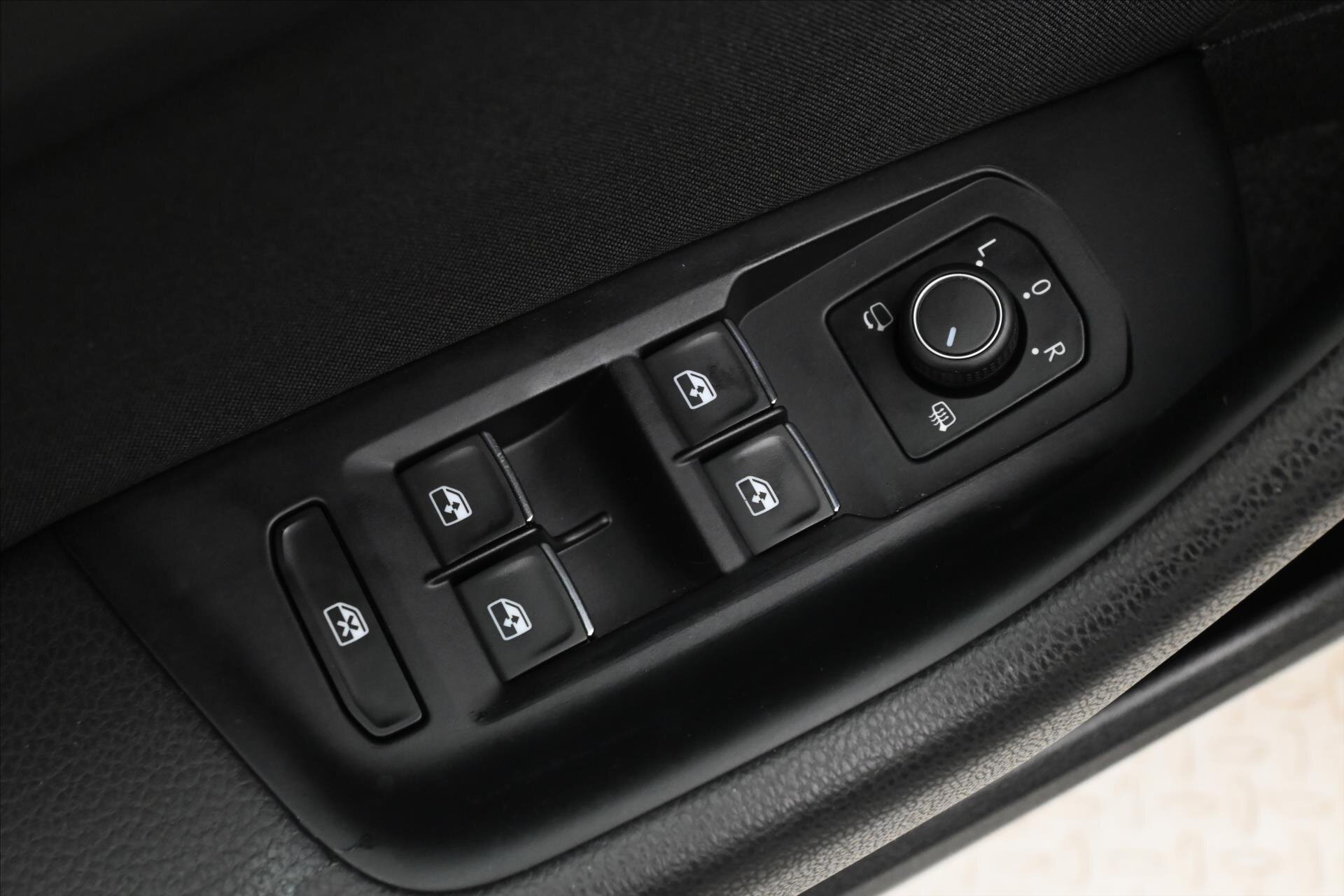 Volkswagen Passat Kombi 1,4 l 115 kw