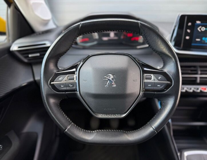 Peugeot 208 Hatchback 1,2 l 74 kw