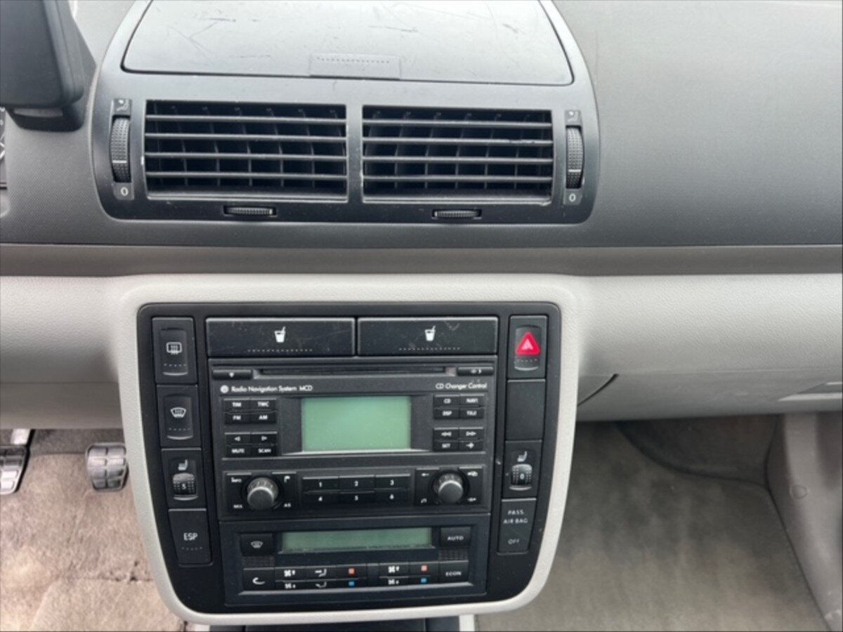 Volkswagen Sharan Kombi 2,8 l 150 kw