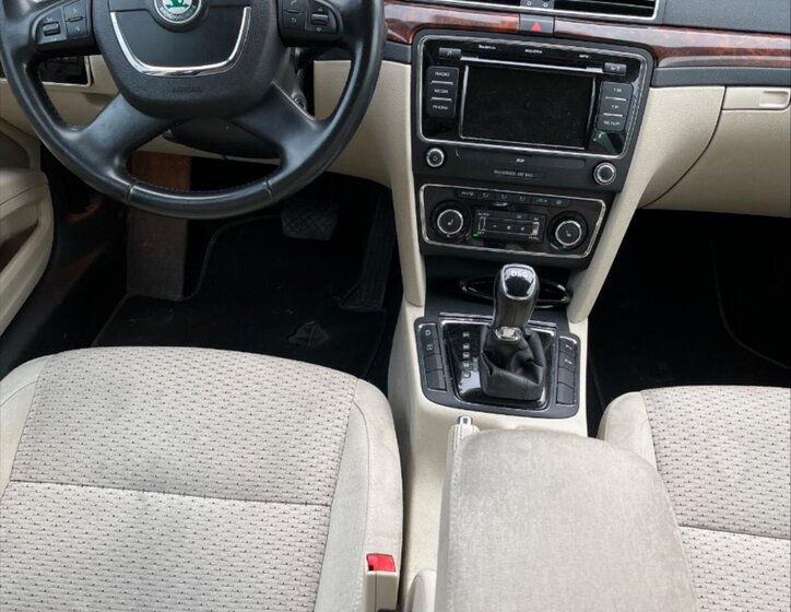 Škoda Superb 4