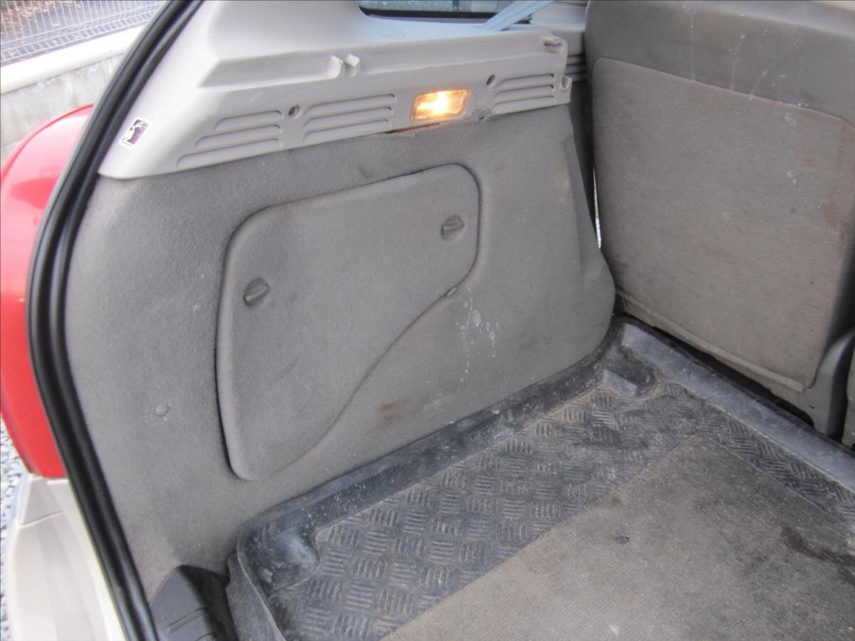 Citroën Xsara Picasso Kombi 1,6 l 80 kw