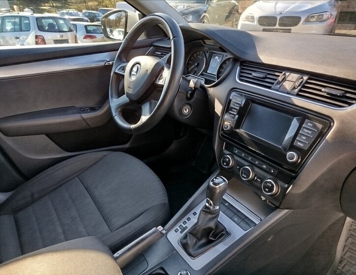 Škoda Octavia Kombi 2,0 l 110 kw