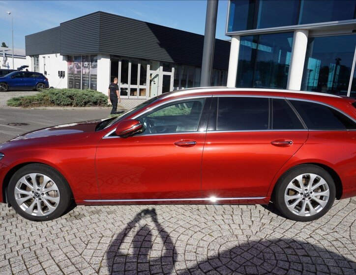 Mercedes-Benz Třídy E 7