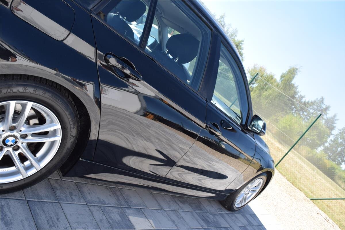 BMW Řada 3 Kombi 2,0 l 105 kw