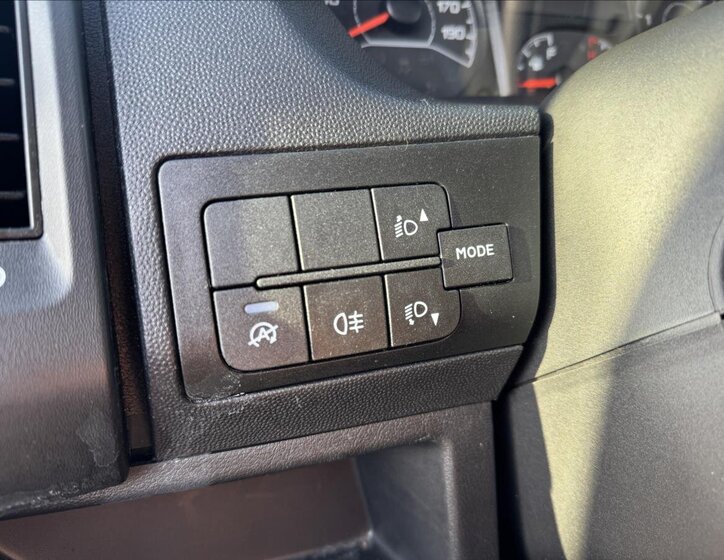 Opel Movano Skříň 2,2 l 103 kw