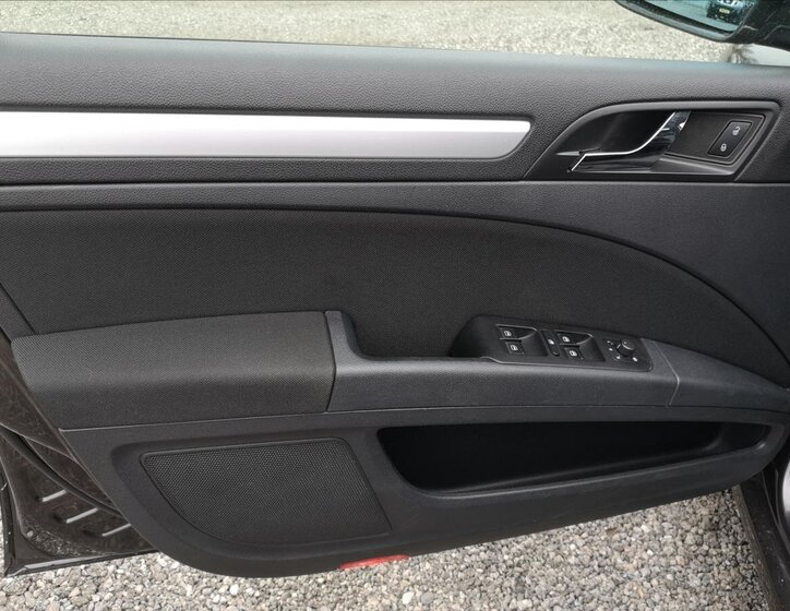 Škoda Superb Sedan / Limuzína 2,0 l 147 kw