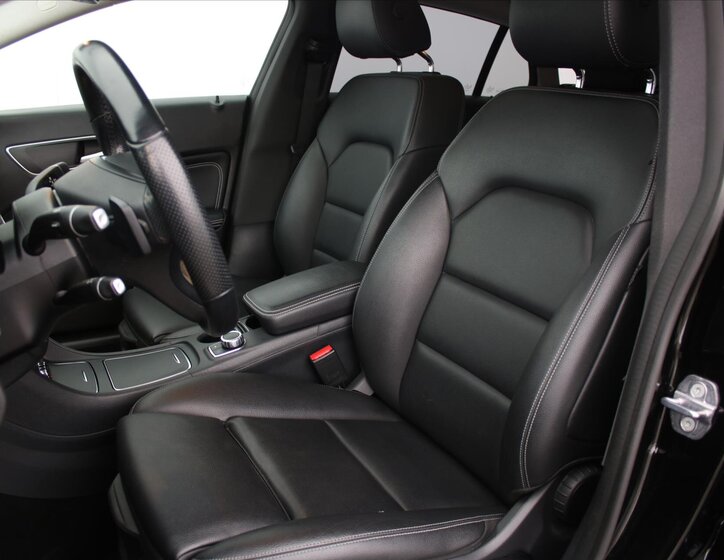 Mercedes-Benz CLA Kombi 2,1 l 100 kw