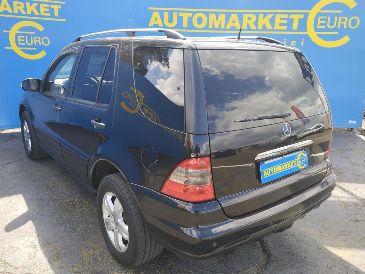 Mercedes-Benz Třídy M SUV / Terénní 2,7 l 120 kw