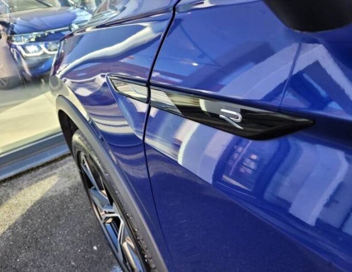 Volkswagen Tiguan SUV 2,0 l 235 kw