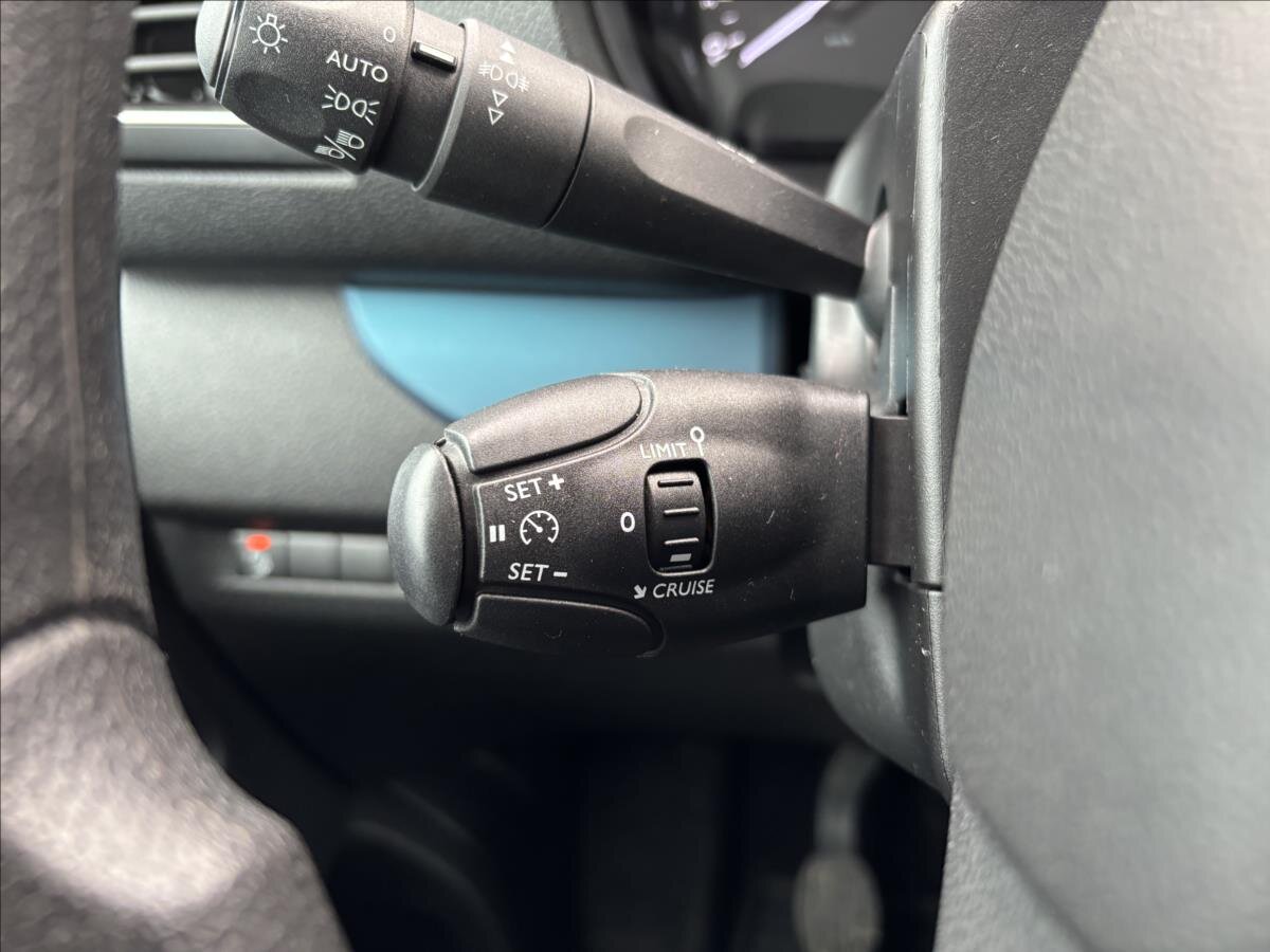 Peugeot Traveller Kombi 2,0 l 110 kw