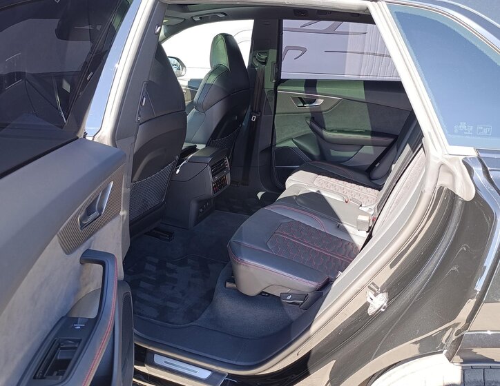 Audi RS Q8 SUV / Terénní 4,0 l 441 kw