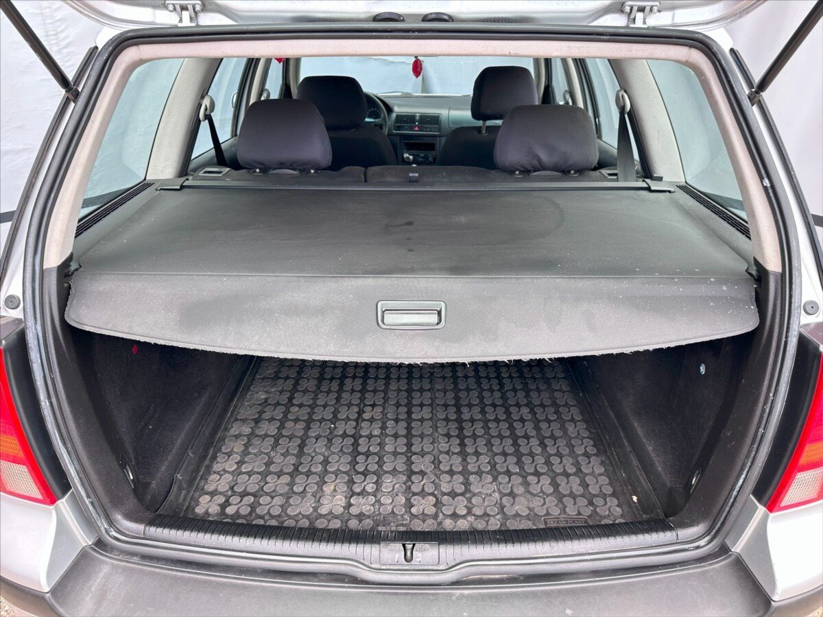 Volkswagen Golf Kombi 1,4 l 55 kw