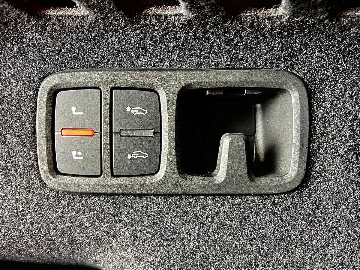 Audi RS Q8 SUV / Terénní 4,0 l 471 kw