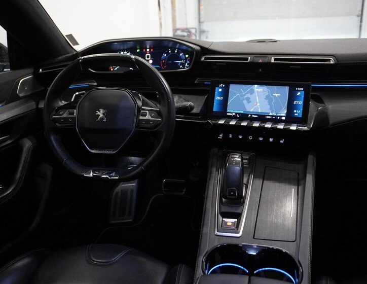 Peugeot 508 Liftback 1,6 l 165 kw