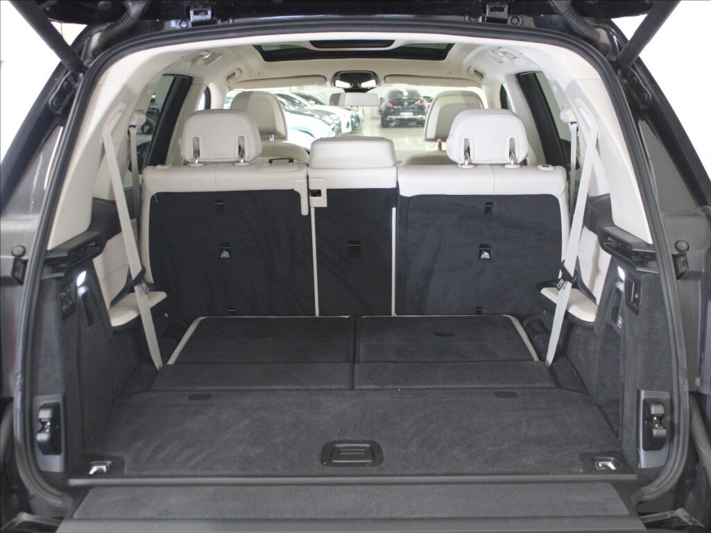 BMW X7 SUV / Terénní 3,0 l 195 kw