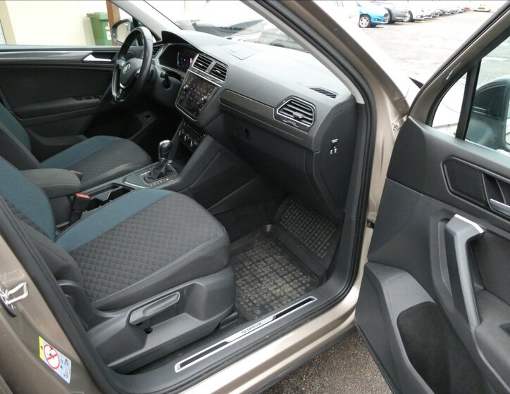 Volkswagen Tiguan SUV 2,0 l 110 kw
