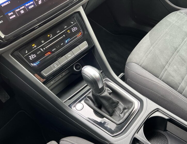 Volkswagen Touran MPV 1,5 l 110 kw