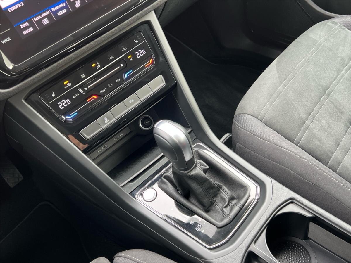 Volkswagen Touran MPV 1,5 l 110 kw