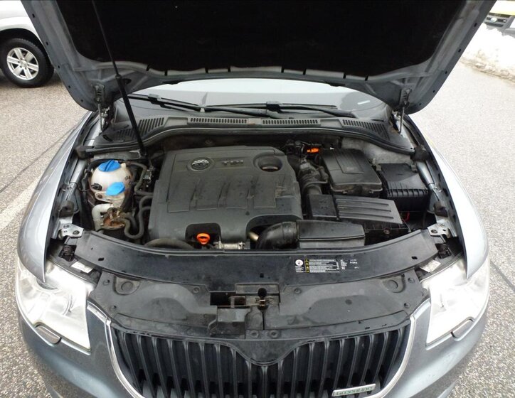 Škoda Superb Kombi 1,6 l 77 kw