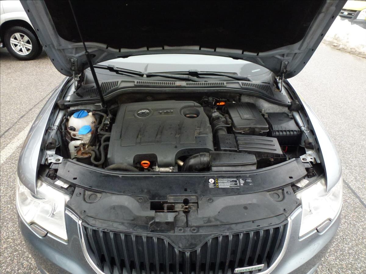 Škoda Superb Kombi 1,6 l 77 kw