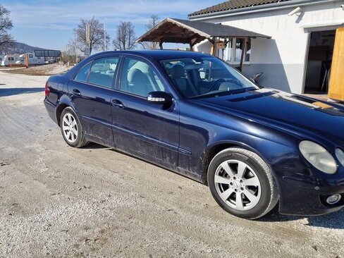 Mercedes-Benz Třídy E Sedan 2,1 l 110 kw