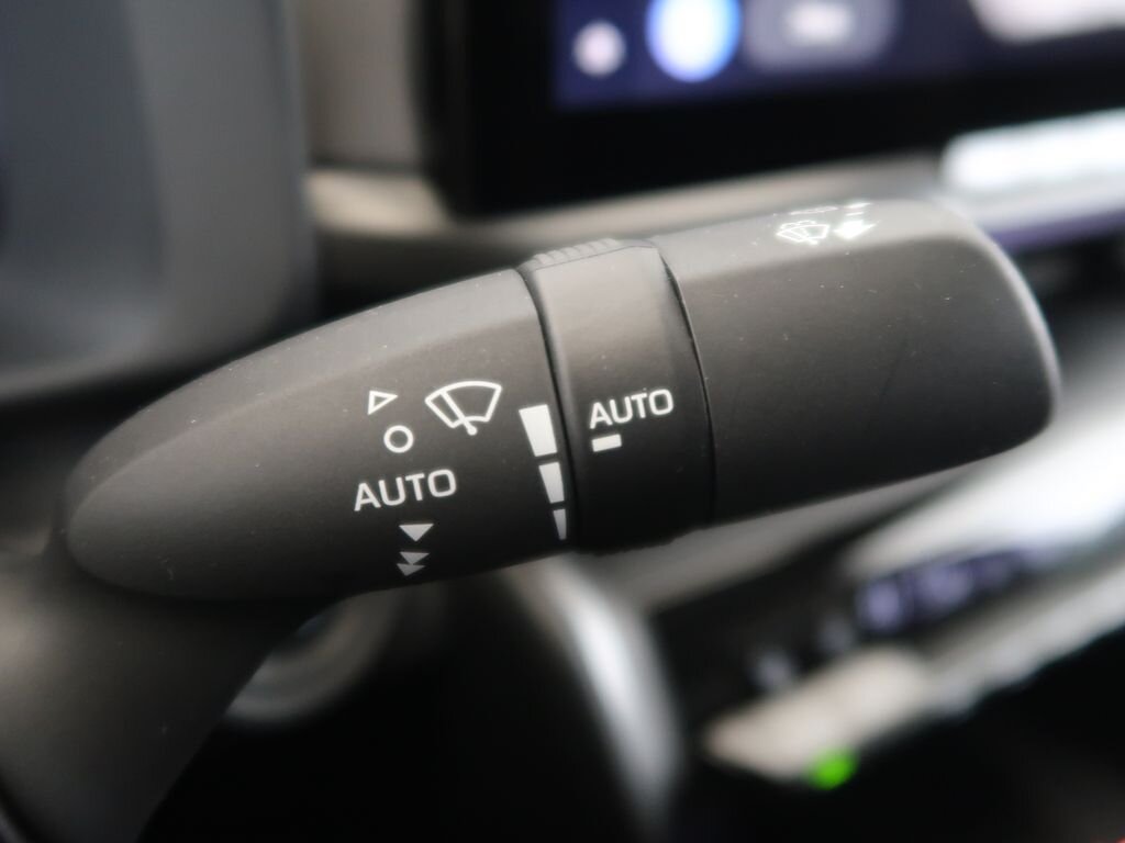 Toyota C-HR SUV 2,0 l 112 kw