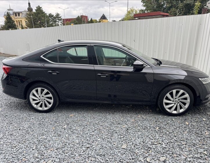Škoda Octavia Sedan / Limuzína 1,5 l 110 kw
