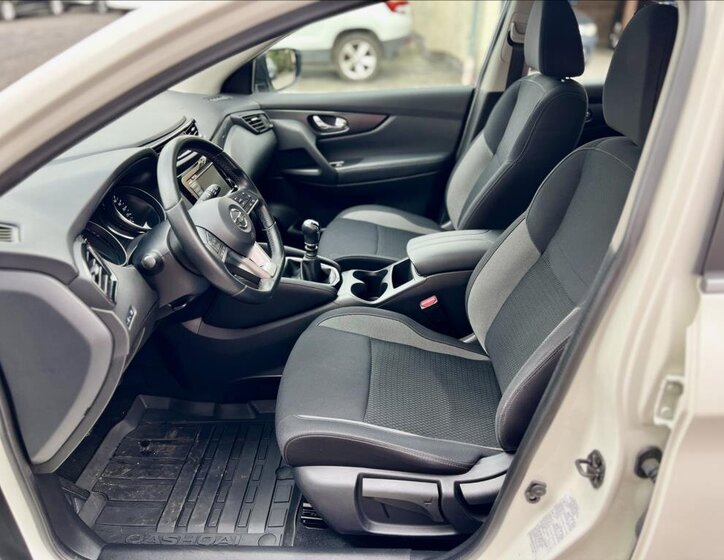 Nissan Qashqai SUV / Terénní 1,5 l 85 kw