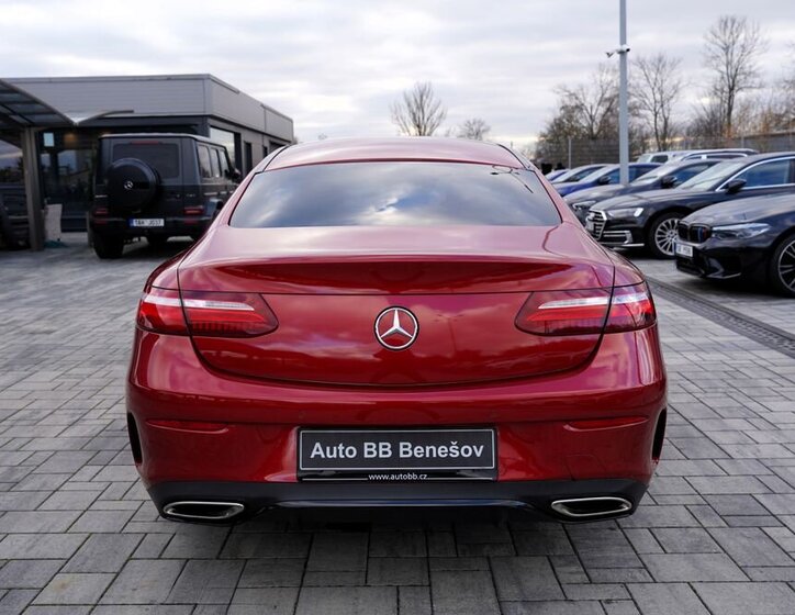 Mercedes-Benz Třídy E 5