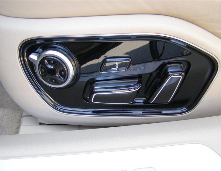 Audi A8 Sedan 6,3 l 368 kw