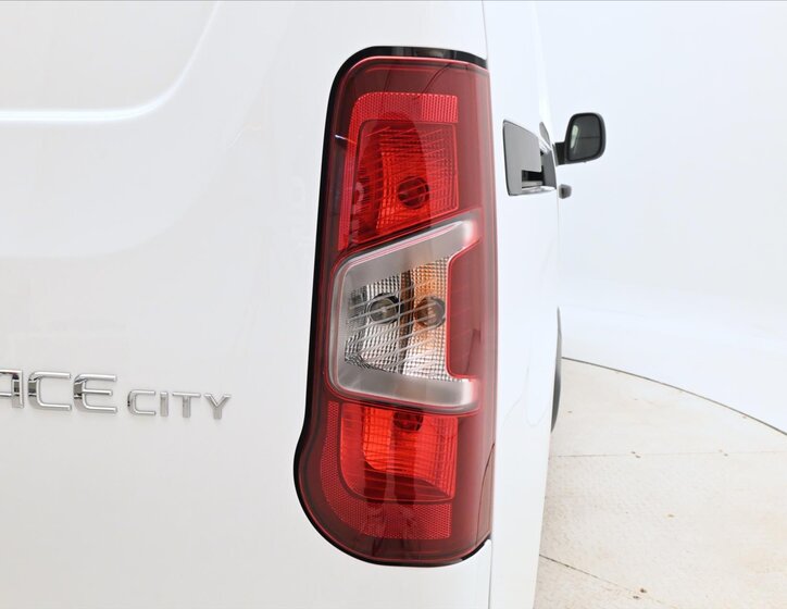 Toyota ProAce Skříň 1,5 l 75 kw