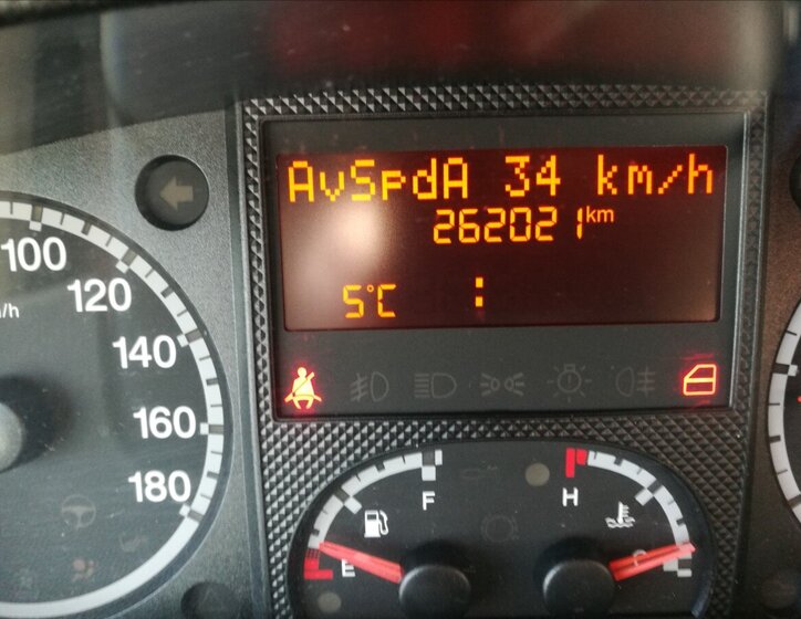 Peugeot Boxer Valník 2,2 l 110 kw