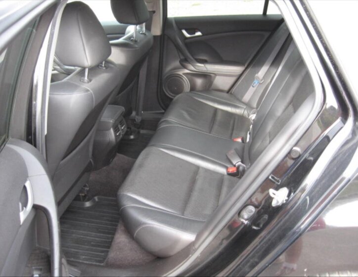 Honda Accord Kombi 2,4 l 148 kw