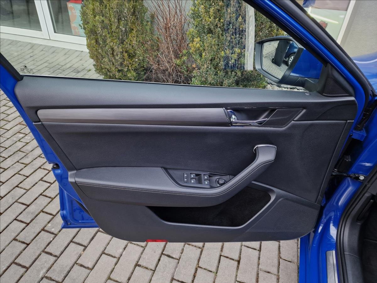 Škoda Superb Kombi 1,5 l 110 kw