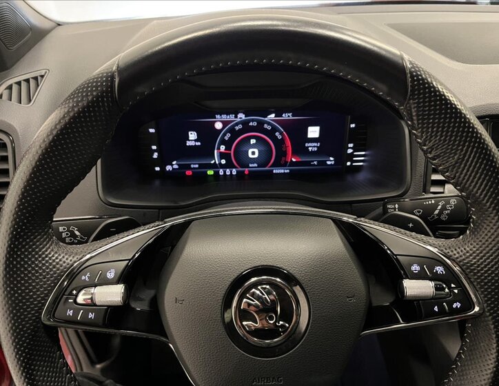 Škoda Karoq SUV / Terénní 2,0 l 140 kw