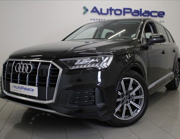 Audi Q7 1