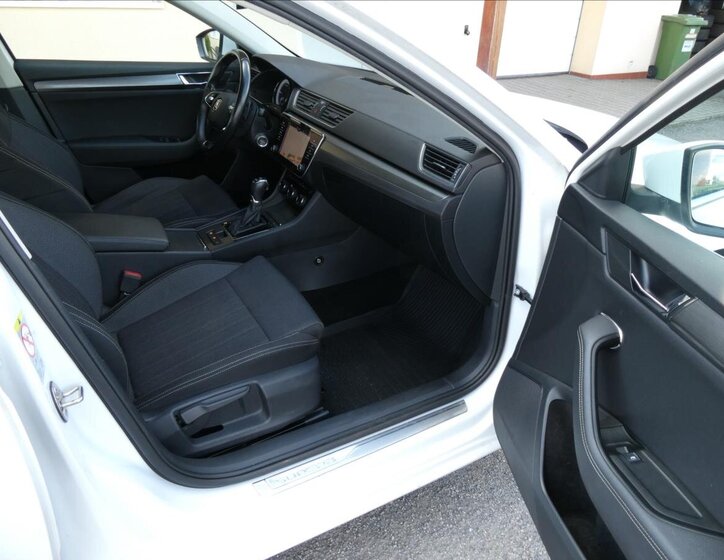 Škoda Superb Liftback 2,0 l 147 kw