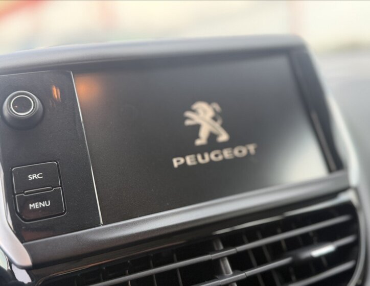 Peugeot 2008 SUV / Terénní 1,2 l 61 kw