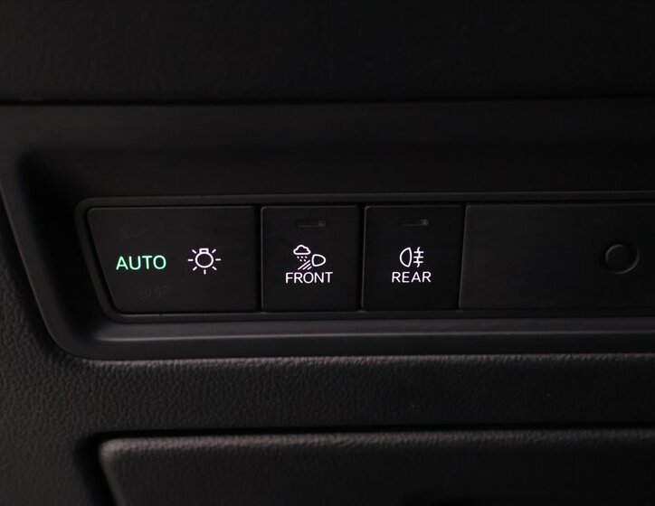 Volkswagen Touareg SUV / Terénní 3,0 l 170 kw