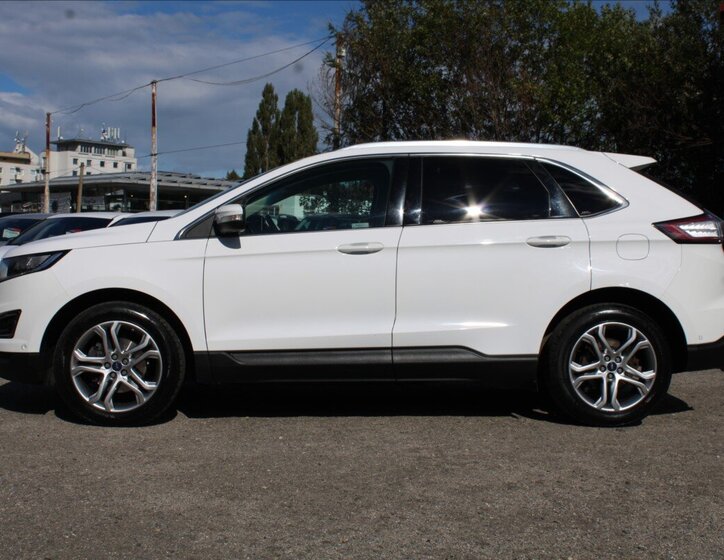 Ford Edge 8