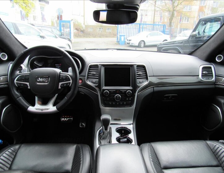 Jeep Grand Cherokee SUV / Terénní 6,2 l 527 kw