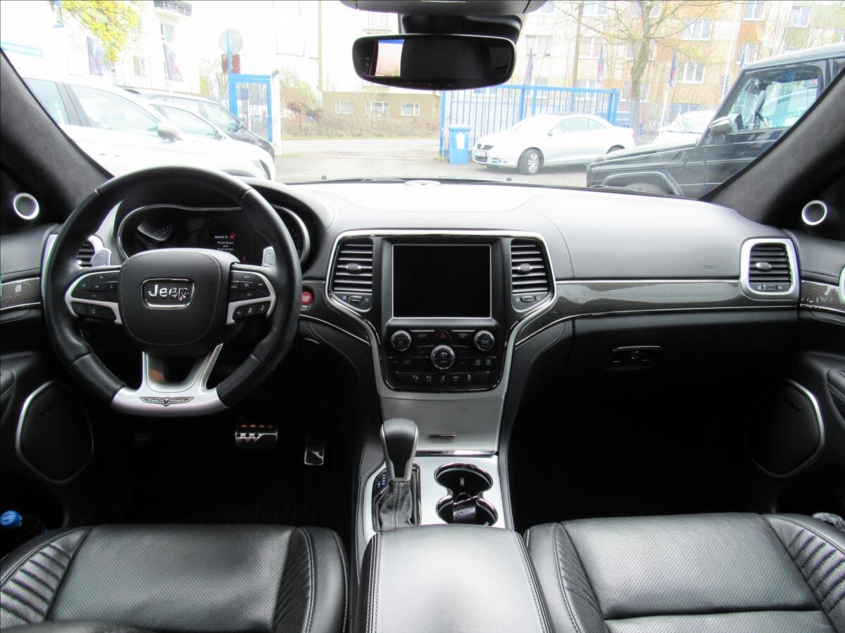 Jeep Grand Cherokee SUV / Terénní 6,2 l 527 kw