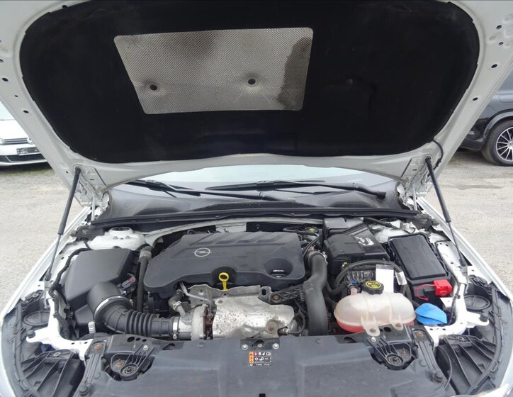 Opel Insignia Kombi 2,0 l 125 kw