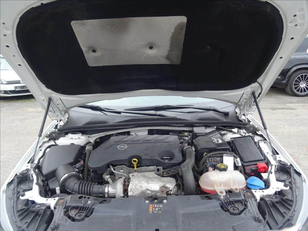 Opel Insignia Kombi 2,0 l 125 kw