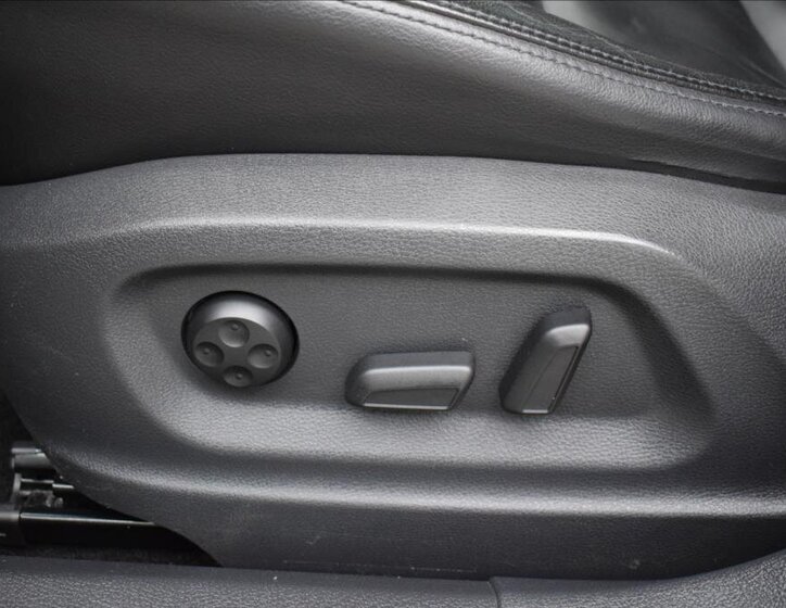 Volkswagen Tiguan SUV 2,0 l 103 kw