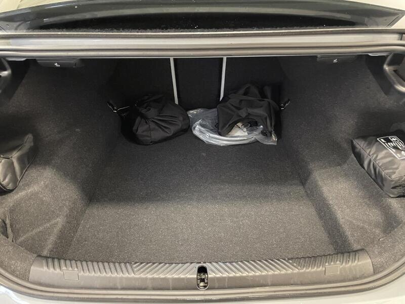 BMW M5 Sedan / Limuzína 4,4 l 430 kw