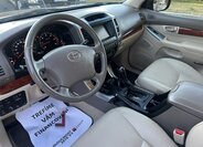 Toyota Land Cruiser 28