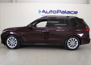 BMW X7 SUV / Terénní 3,0 l 250 kw