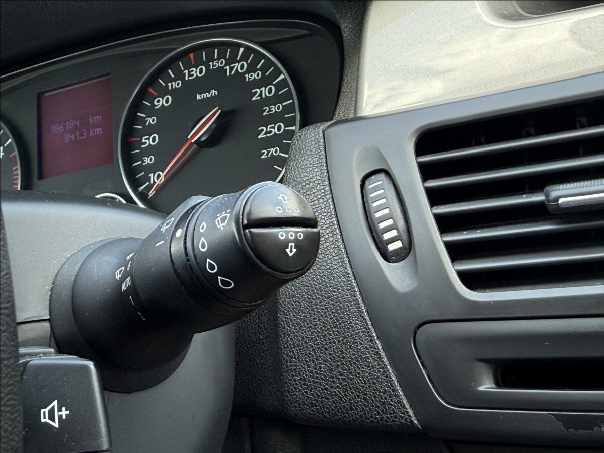 Renault Laguna Liftback 1,5 l 81 kw